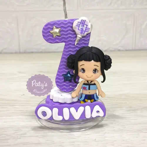 Vela decorada Zoey - Guerreiras do Kpop - vela lilás