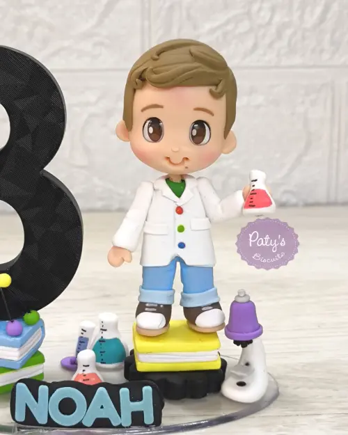 Topinho com Vela Cientista Personalizado