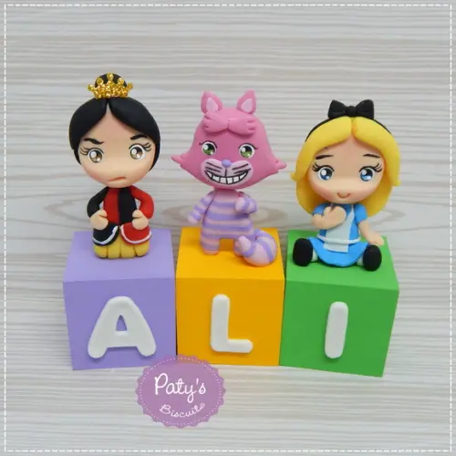 Cubos Decorados Alice no País das Maravilhas (valor Unitário)