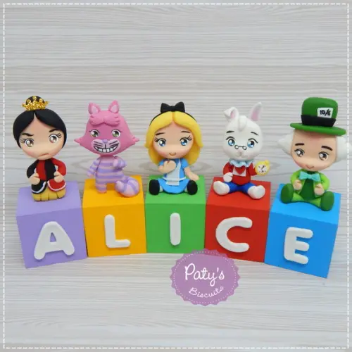 Cubos Decorados Alice no País das Maravilhas (valor Unitário)