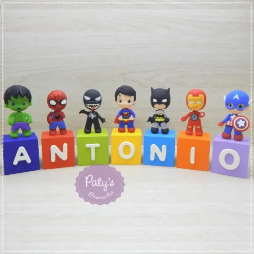 Cubos Decorados Super Heróis em Pé (valor Unitário)