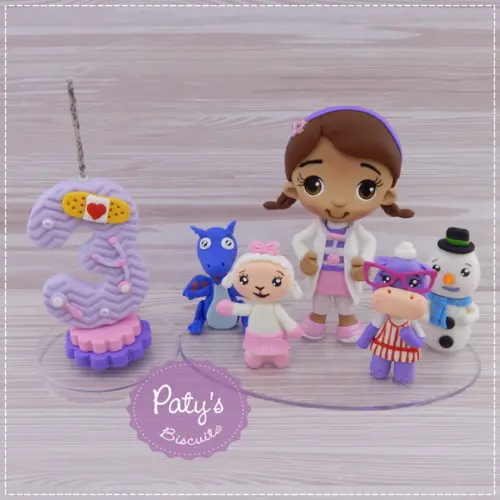 Kit Topo de Bolo + Vela Doutora Brinquedos