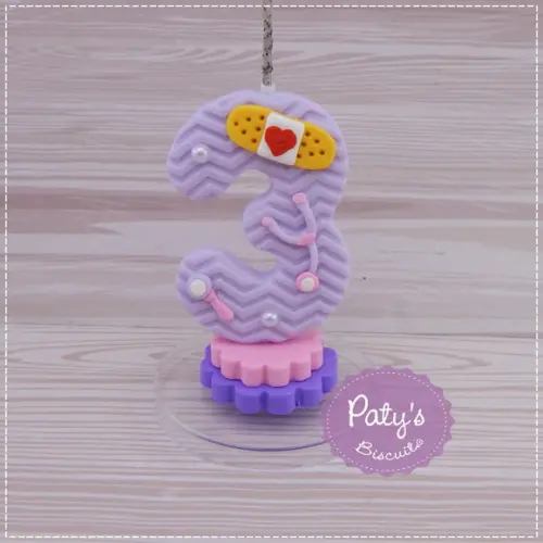 Kit Topo de Bolo + Vela Doutora Brinquedos