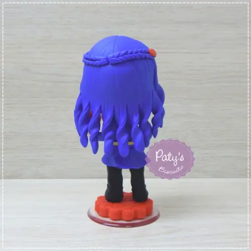 Miniatura / Topo de Bolo Evie 12cm - Descendentes