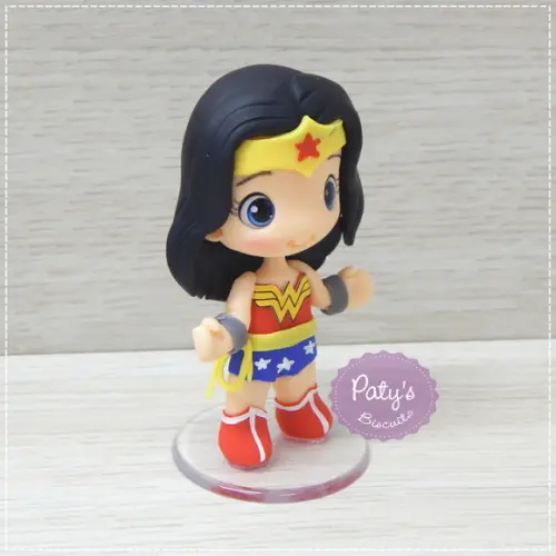 Miniatura Mulher Maravilha 8cm - Liga da Justiça