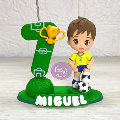 Topinho com Vela Jogador de Futebol