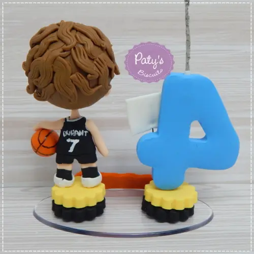 Topinho com Vela Jogador de Basquete / Esportes