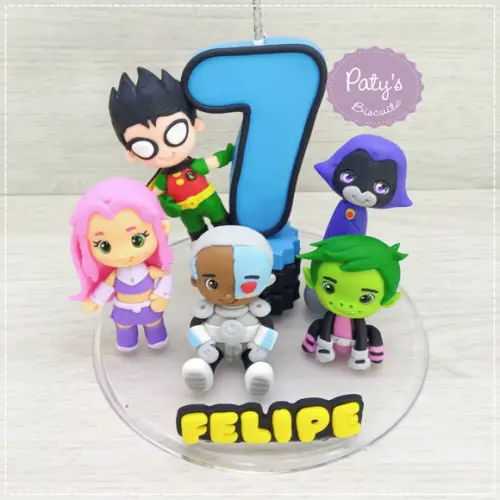 Topinho com vela Jovens Titãs em Ação (5 personagens)