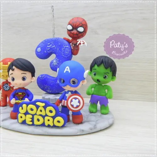 Topinho com vela Super Heróis 5 personagens (mod. 02)