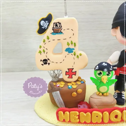 Topo com Vela Personalizado Pirata