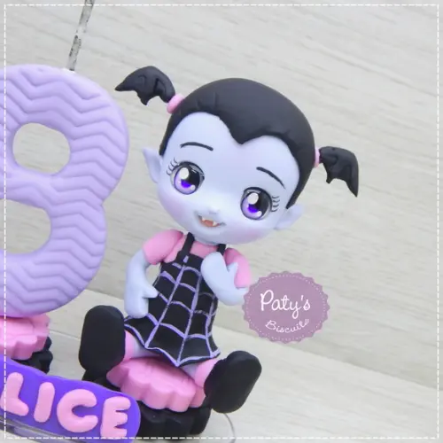 Topo com Vela Vampirina