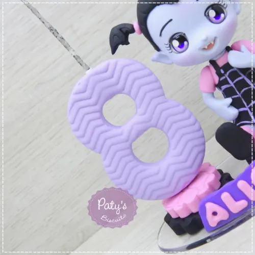 Topo com Vela Vampirina