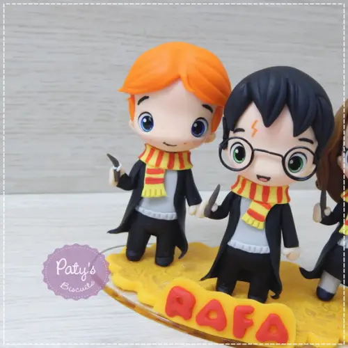 Topo de Bolo Trio Harry Potter 8cm: Harry, Rony e Hermione
