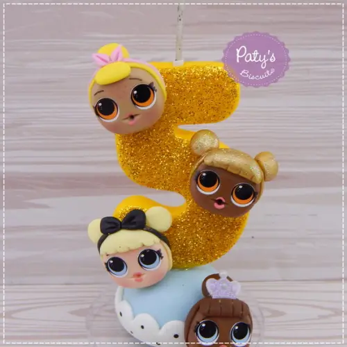 Vela Decorada LOL Surprise (glitter dourado)