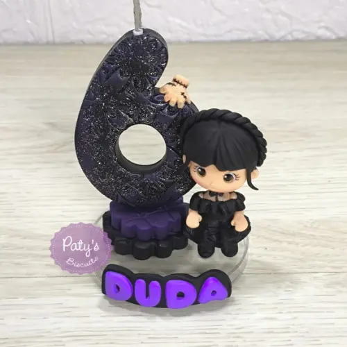 Vela Decorada Wandinha com vestido do Baile - Wednesday