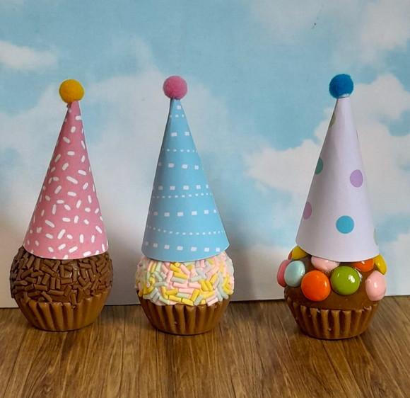 10 Mini Chapéu Festa para Brigadeiro
