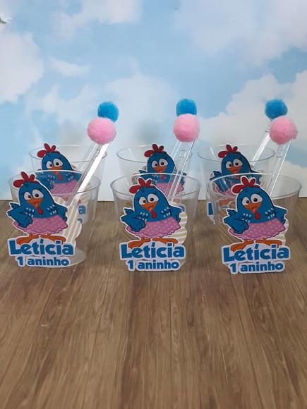 20 Copinhos para Brigadeiro com Colher com Pompom