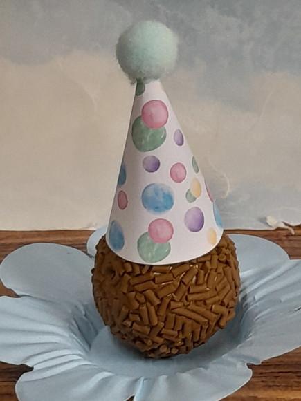 20 Mini Chapéu Festa para Brigadeiro