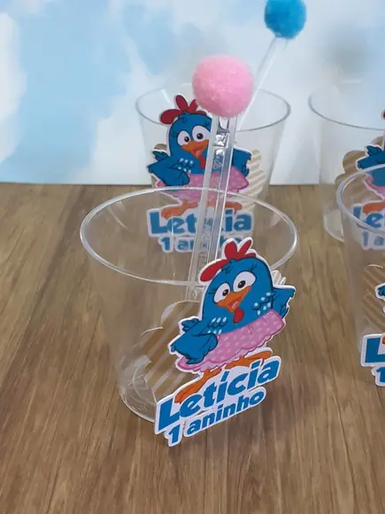 20 Copinhos para Brigadeiro com Colher com Pompom