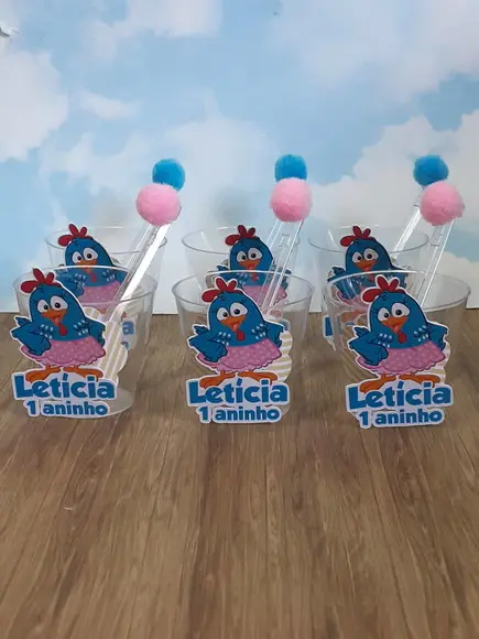 20 Copinhos para Brigadeiro com Colher com Pompom