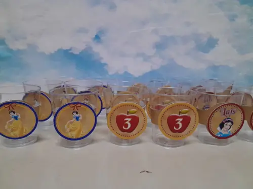20 Copinhos para Brigadeiro Branca de Neve