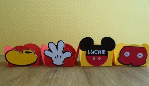 20 Forminha Doces - Mickey