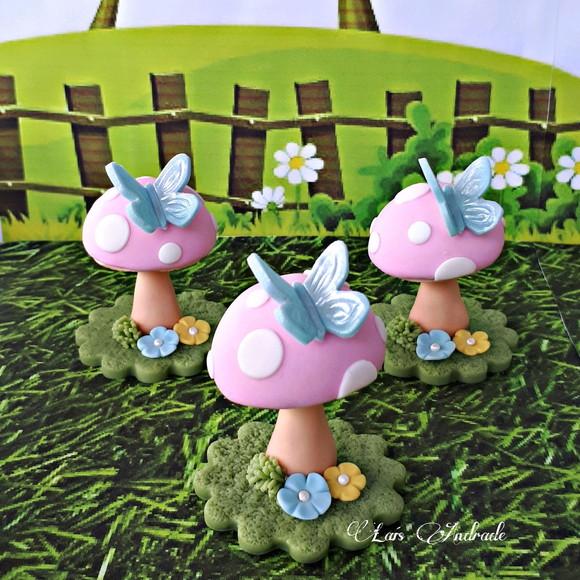 Aplique Jardim encantado em biscuit - Cogumelo