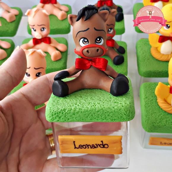Caixinha Fazendinha Personalizada em biscuit