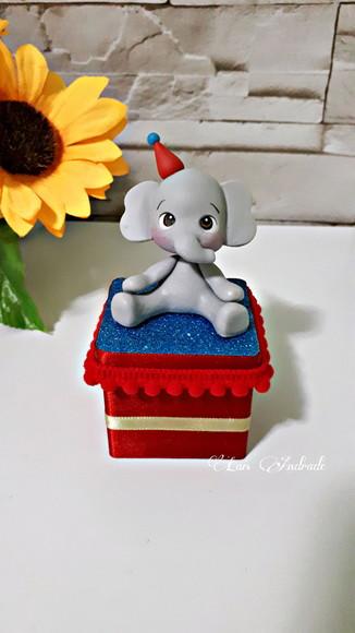 Caixinha circo luxo biscuit