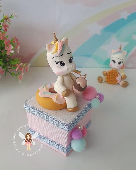 Caixinha Unicórnio Luxo em biscuit