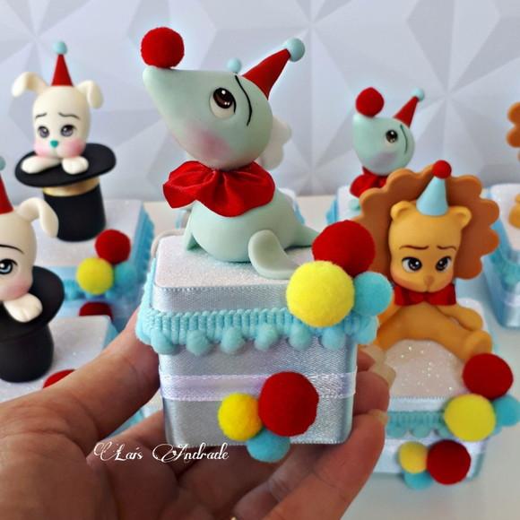 Caixinha luxo tema circo candy color biscuit