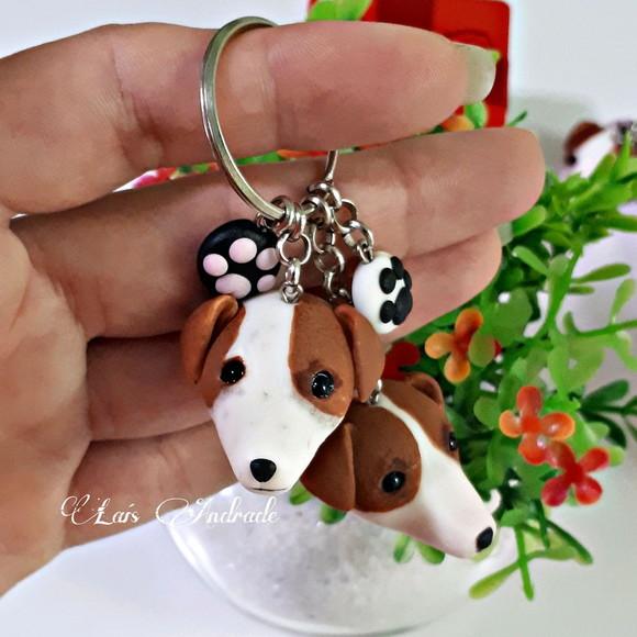 Chaveiro personalizado cachorro em biscuit