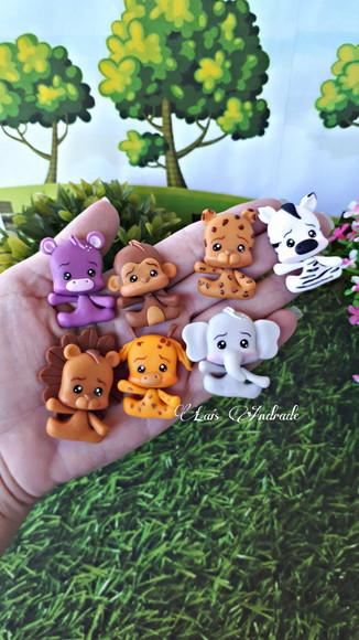 Mini apliques bichinhos do safari em biscuit