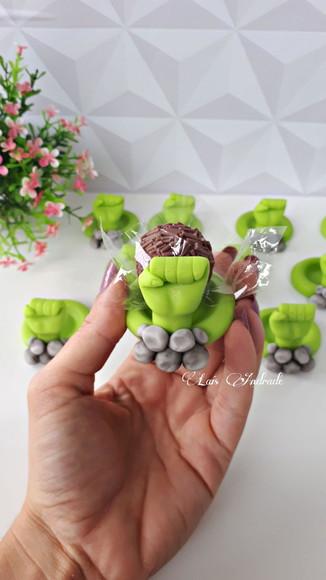 Porta Docinho Hulk em biscuit