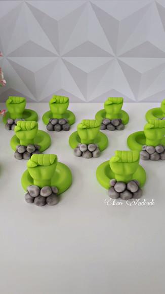 Porta Docinho Hulk em biscuit