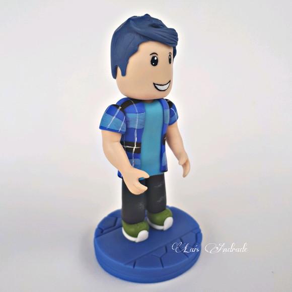 Boneco colecionável ou topo de bolo Roblox em biscuit