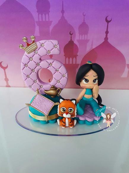 Topo de Bolo Princesa Jasmine com Tigrinho | Lilás
