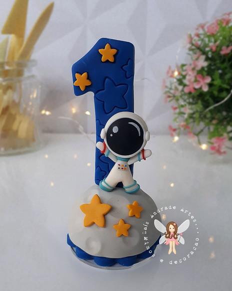 Vela Astronauta personalizada feita em biscuit