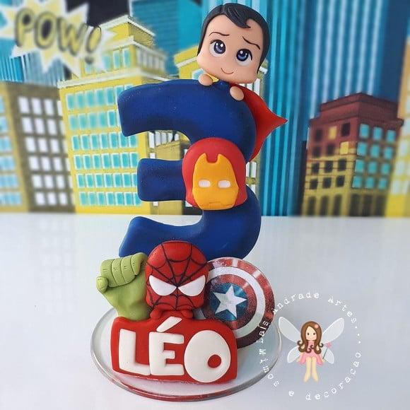 Vela Super-heróis Feita em Biscuit COM NOME