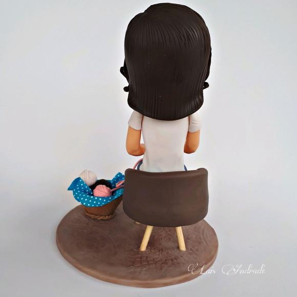 Vovó Fazendo Crochê Personalizada em Biscuit