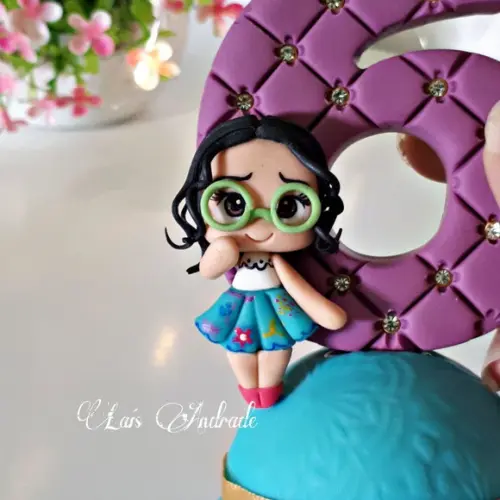 Mini Aplique Encanto Luísa Madrigal Biscuit Outros Personagens