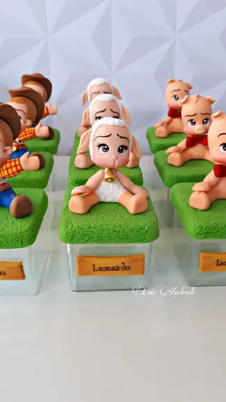 Caixinha Fazendinha Personalizada em biscuit