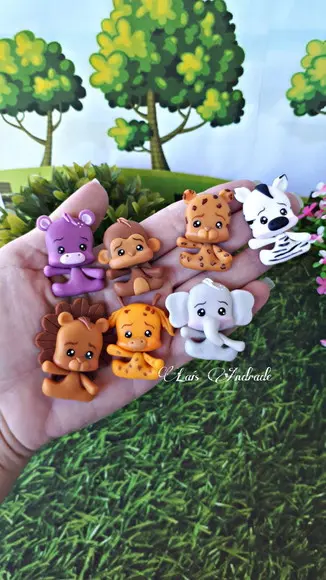 Mini apliques bichinhos do safari em biscuit