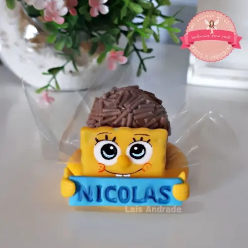Porta Docinho Bob Esponja feito em biscuit