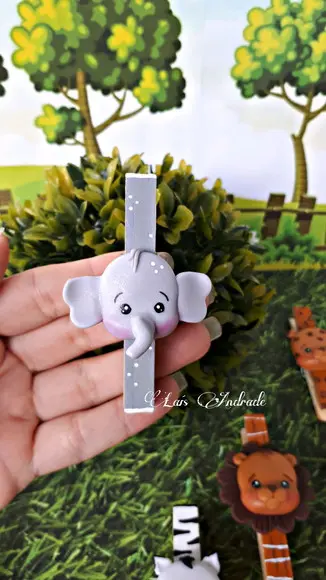 Prendedor personalizado safari em biscuit