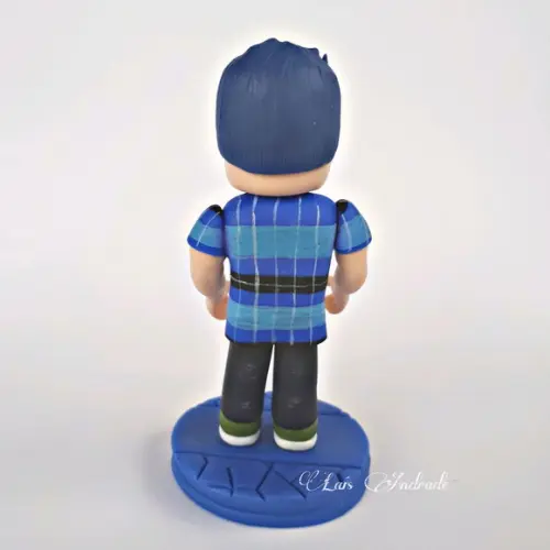 Boneco colecionável ou topo de bolo Roblox em biscuit