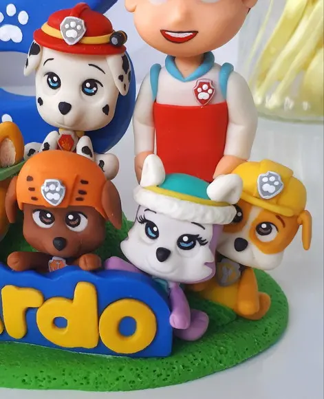 Topo de Bolo Cenário Patrulha Canina feito em biscuit