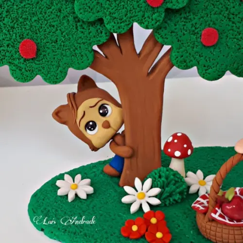 Topo de Bolo Chapeuzinho Vermelho cenário feito em biscuit