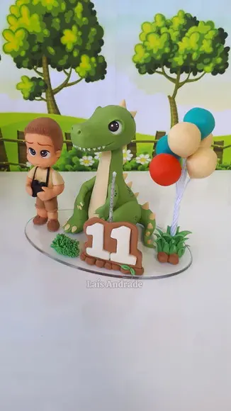 Topo de Bolo Dinossauro Personalizado em biscuit