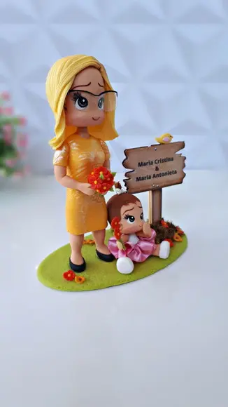 Topo de bolo vovó personalizada em biscuit